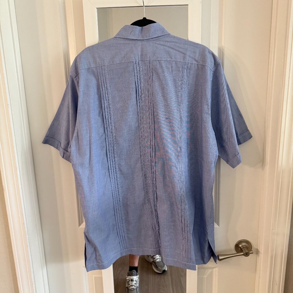 Men's Dos Carolinas Button Up Guayabera Shirt Size XL Color Blue - Picture 4 of 5